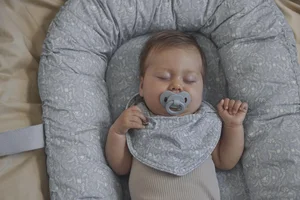 Elodie Details bib Monkey Sunrise - Pippi