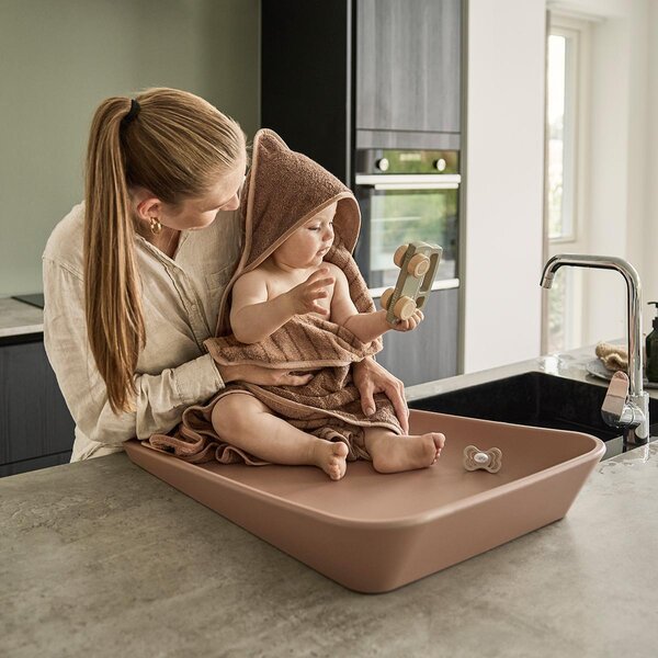 Leander hooded towel 80x80cm, Woodland, Clay - Leander